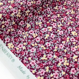 Tissu japonais SEVENBERRY fleuri framboise x 50cm 