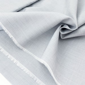 Destock 1.1m tissu coton chambray soyeux gris clair largeur 148cm 