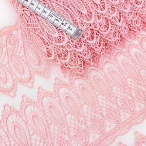 Destock 13.9m dentelle guipure satinée fluide haute couture rose largeur 11.5cm