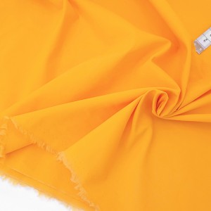 Déstock 2.4m tissu popeline coton polyester soyeux  extra doux jaune largeur 155cm 