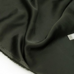 Déstock coupon tissu satin duchesse polyester lourd soyeux fluide kaki taille 69*120cm 