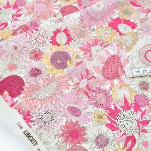 Tissu liberty lin small susanna rose coupon triangle 102*104*147cm