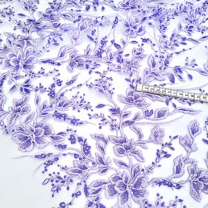 Destock coupon tissu dentelle broderie tulle brodé haute couture taille triangle 75x130x130cm