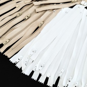 Destock lot 20 fermetures glissière zip non séparables longueur 15-17.5cm