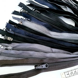 Destock 10 fermetures glissière zip séparable multicolore longueur 36-62cm
