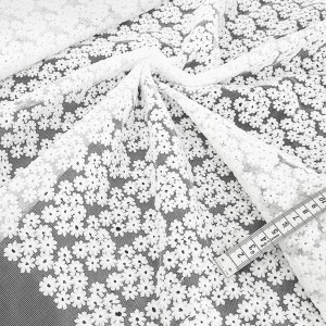 Destock 1.6m tissu dentelle broderie tulle brodé doux blanc largeur 68cm