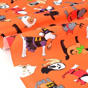 Tissu américain patchwork-les chiens déguisés pour Halloween x 50cm