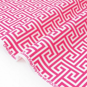 Tissu américain patchwork-motif géométrique rose fond blanc x 50cm 