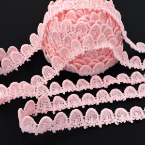 Bord en dentelle guipure coton doux couleur rose 1.6cm x 1mètre 