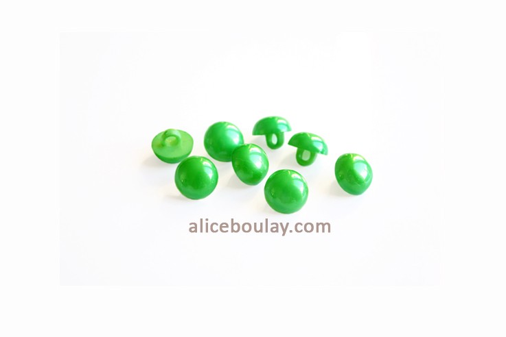 Mercerie bouton demi-boule vert 11mm