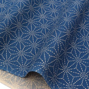 Tissu japonais coton doux étoiles asanoha beige fond bleu foncé x 50cm