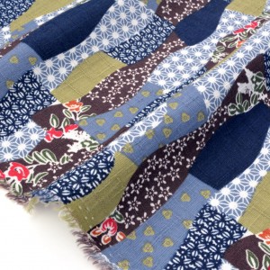 Tissu Japonais coton dobby traditionnel fleuri ton bleu x 50cm