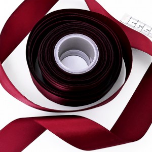 Déstock 17m ruban satin bordeaux largeur 3.1 cm