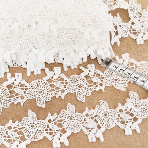 Destock lot 8.8m dentelle guipure polyester largeur 5cm