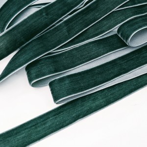 Destock lot 9.3m ruban velours vert largeur 1.9cm