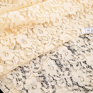 Destock 1.5m tissu dentelle doux fluide vanille largeur 148cm