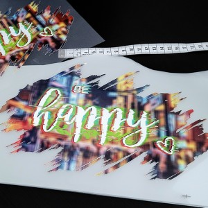 Destock Transfert textile thermocollant Be Happy taille 15x25cm