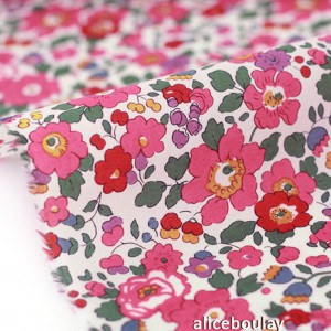 Tissu liberty tana lawn betsy rose fuchsia x 1mètre