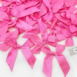 Destock 40 nœuds papillon satin rose taille 7*5cm