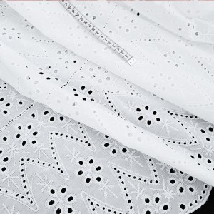 Destock 1.75m tissu broderie anglaise polyester blanc écru largeur 140cm 