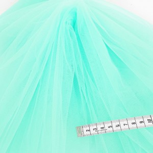 Destock 3m tissu tulle fin fluide glacier largeur 165cm