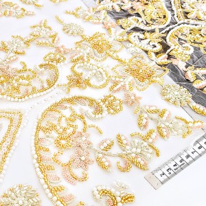 Destock applique broderie perles brodé sur tulle haute couture doré taille 106x32cm