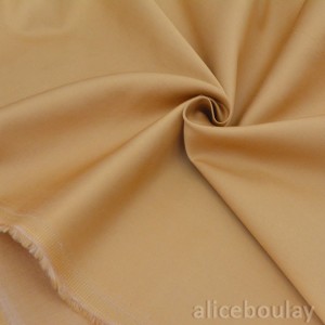 Tissu satin de coton soyeux couleur caramel x 50cm 